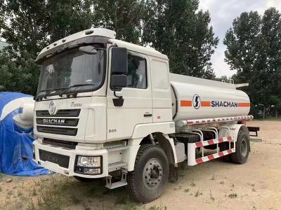 4 * 2 brandstoftank vrachtwagen