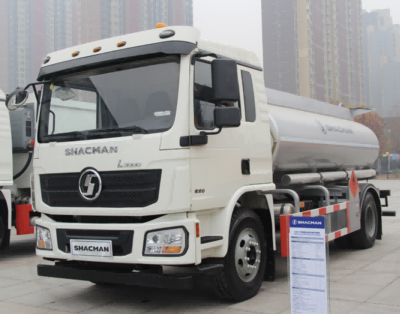 4 * 2 brandstoftanker