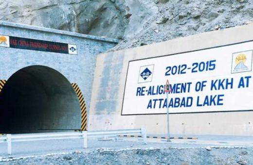 Ten dienste van China Pakistan Economische Corridor: Pakistan KKH snelweg project